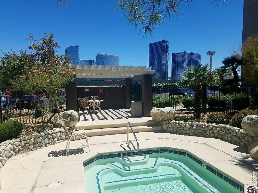 Apartment Lovely Condo! Walking Distance To The Strip With Pool And Spa Las Vegas