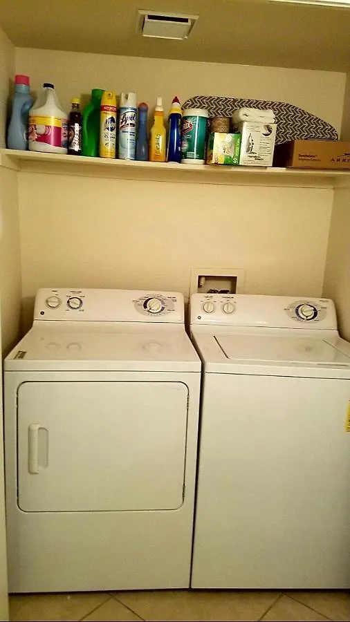Apartment Lovely Condo! Walking Distance To The Strip With Pool And Spa Las Vegas United States