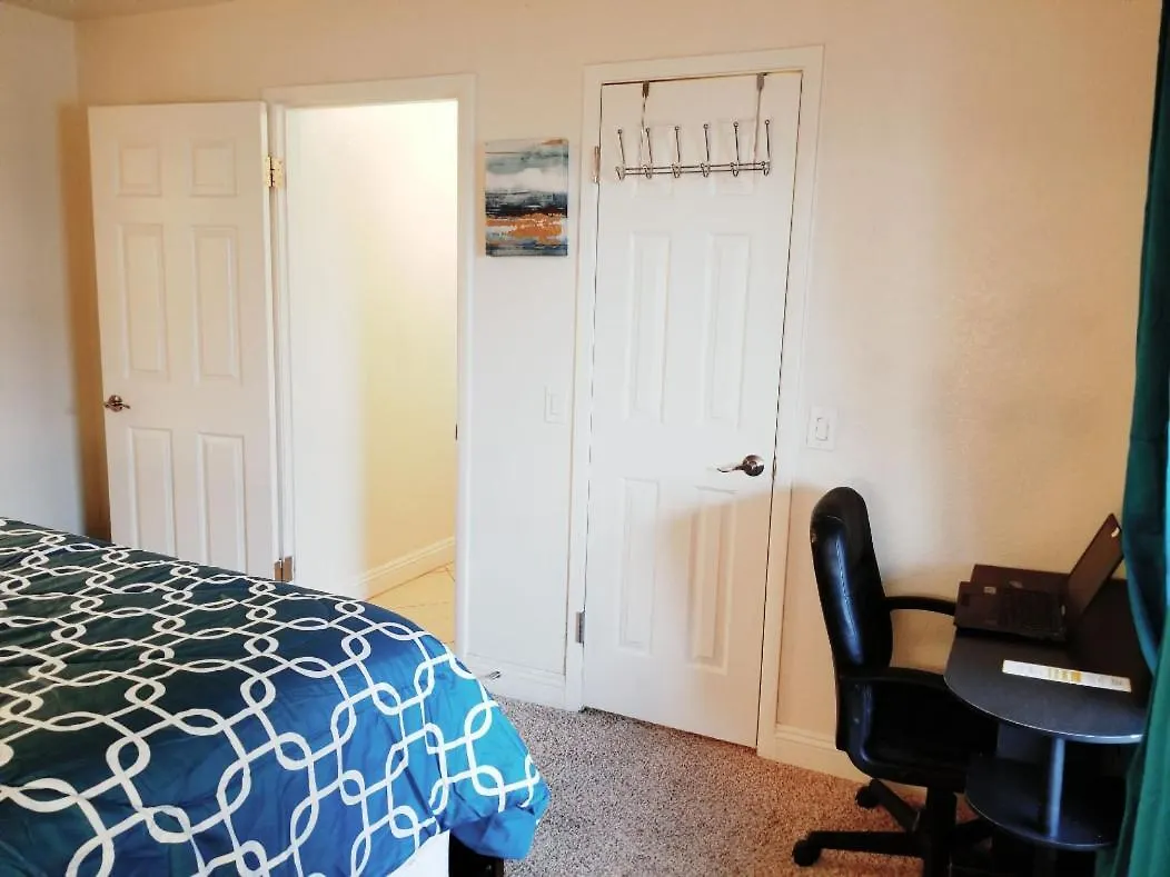 Lovely Condo! Walking Distance To The Strip With Pool And Spa Las Vegas 0*,  United States