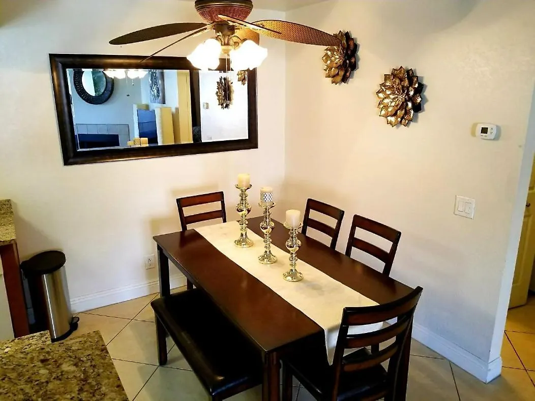 Lovely Condo! Walking Distance To The Strip With Pool And Spa Las Vegas 0*,  United States